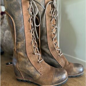Gently used SOREL Kate the great leather boots 8.5